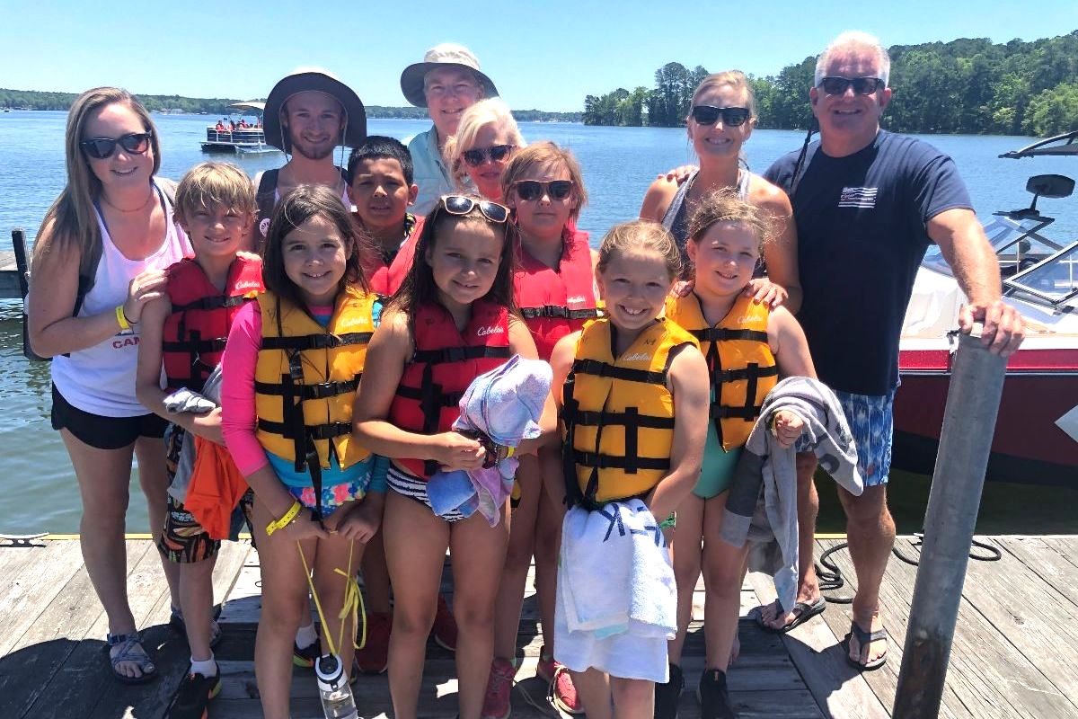 pleasurecraft_engine_group_gives_back_to_local_community