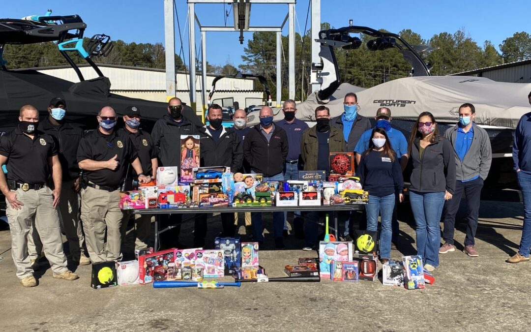 PLEASURECRAFT PARTNERS WITH NEWBERRY COUNTY SHERIFF’S OFFICE TO PROVIDE TOYS FOR CHILDREN IN NEED